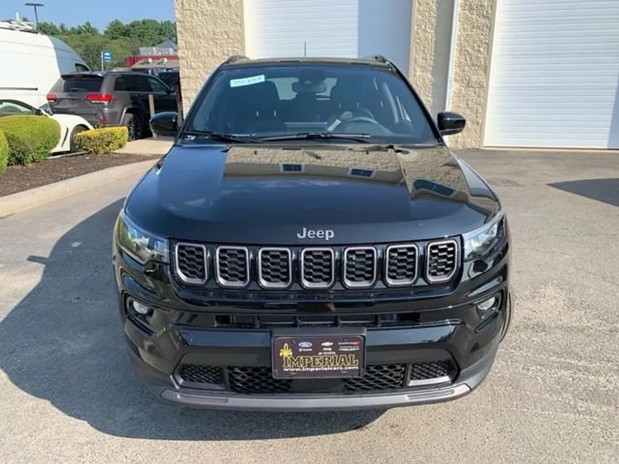 2025 Jeep Compass Limited photo 1