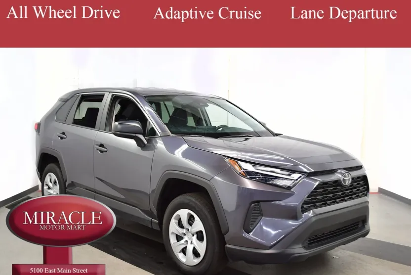 2024 Toyota RAV4 LE photo 1