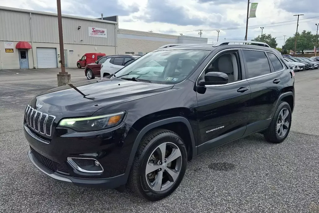 2019 Jeep Cherokee Limited photo 1
