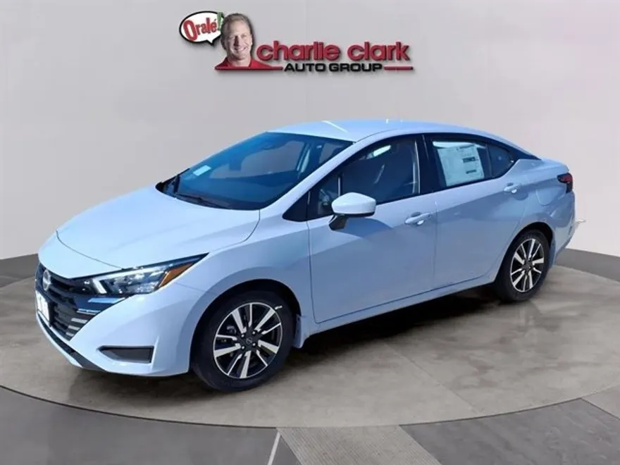 2025 Nissan Versa SV photo 1