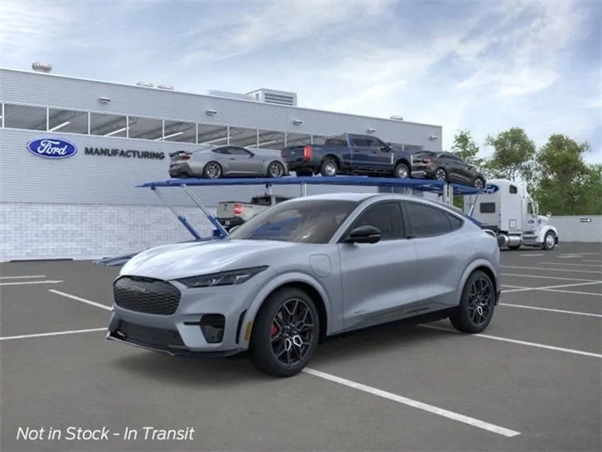 2025 Ford Mustang Mach-E GT photo 1