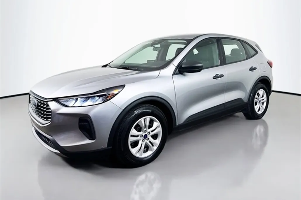 2023 Ford Escape Base photo 1
