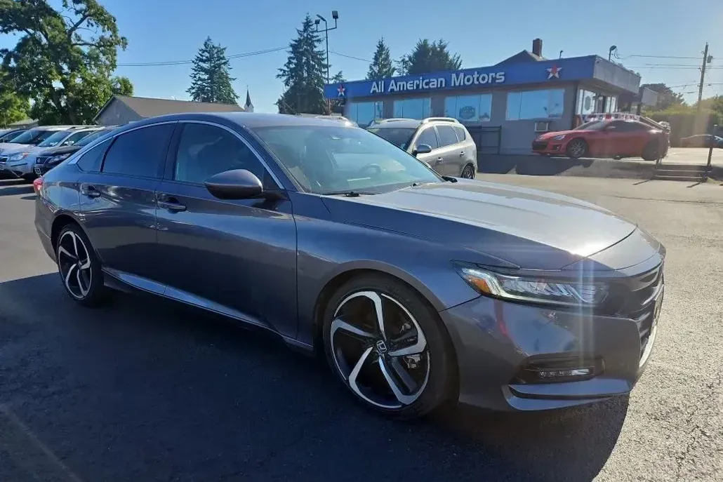 2018 Honda Accord Sport photo 1