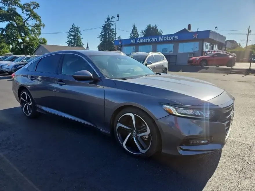 2018 Honda Accord Sport photo 1