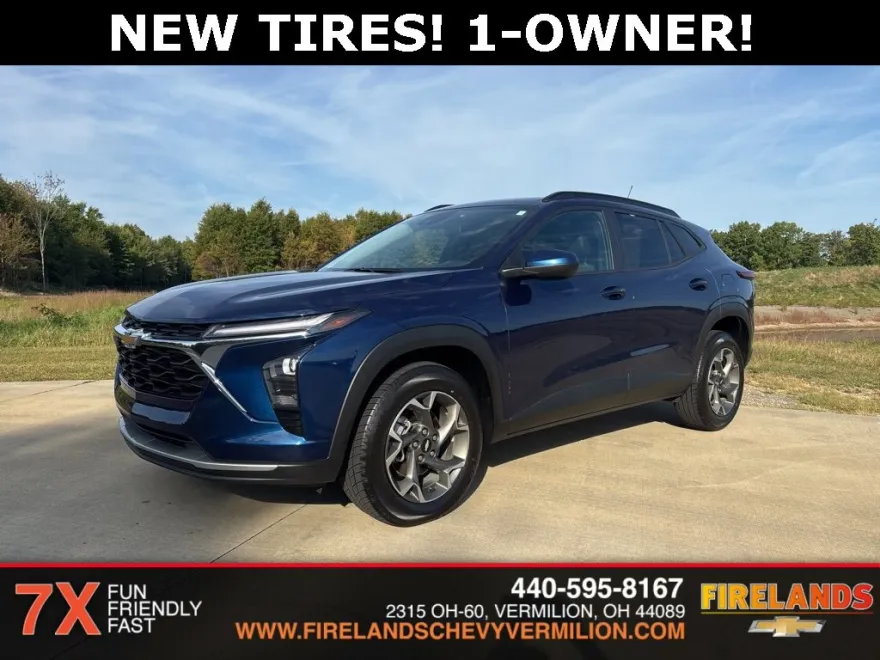 2024 Chevrolet Trax LT photo 1