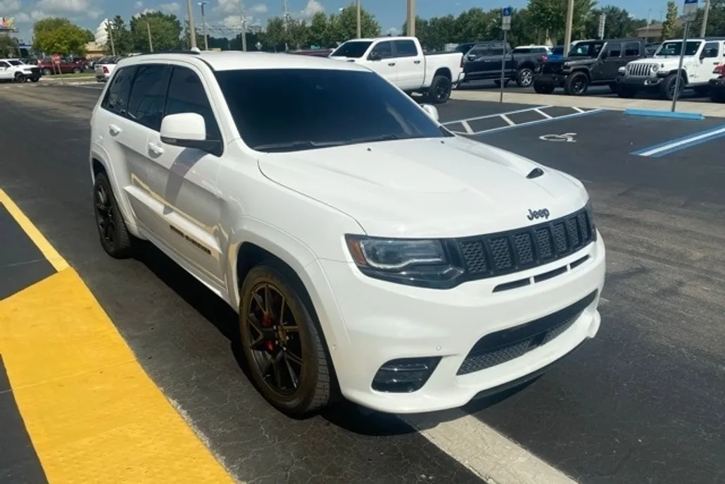 2018 Jeep Grand Cherokee SRT8 photo 1