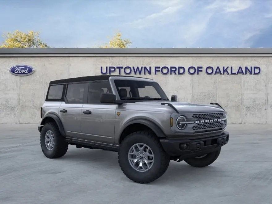 2023 Ford Bronco Badlands photo 1