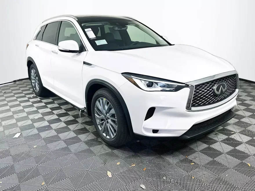2025 Infiniti QX50 Luxe AWD photo 1