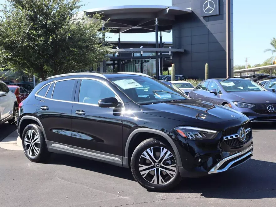 2025 Mercedes Benz GLA 250 photo 1