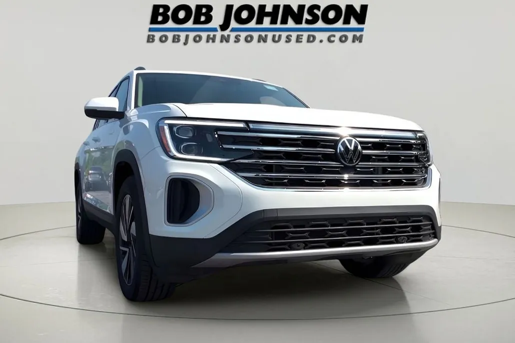 2025 Volkswagen Atlas SE Technology photo 1