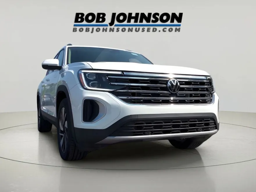 2025 Volkswagen Atlas SE Technology photo 1