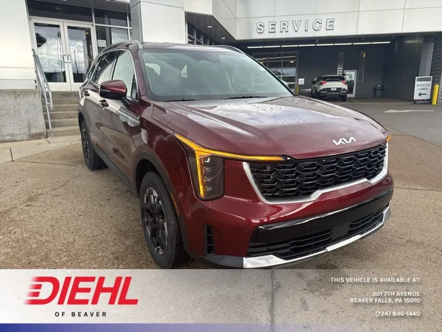 2025 Kia Sorento S photo 1