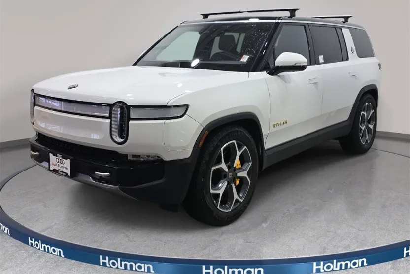 2023 Rivian R1S Adventure photo 1