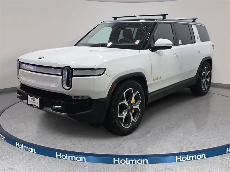 2023 Rivian R1S Adventure photo 1