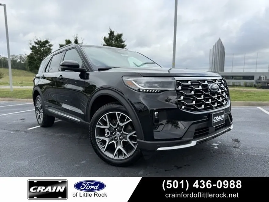2025 Ford Explorer Platinum photo 1