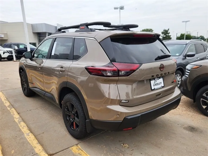 2026 Nissan Rogue SV photo 1