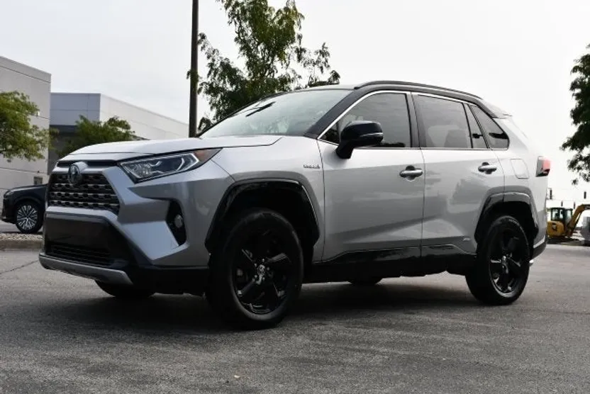 2021 Toyota RAV4 Hybrid XSE photo 1