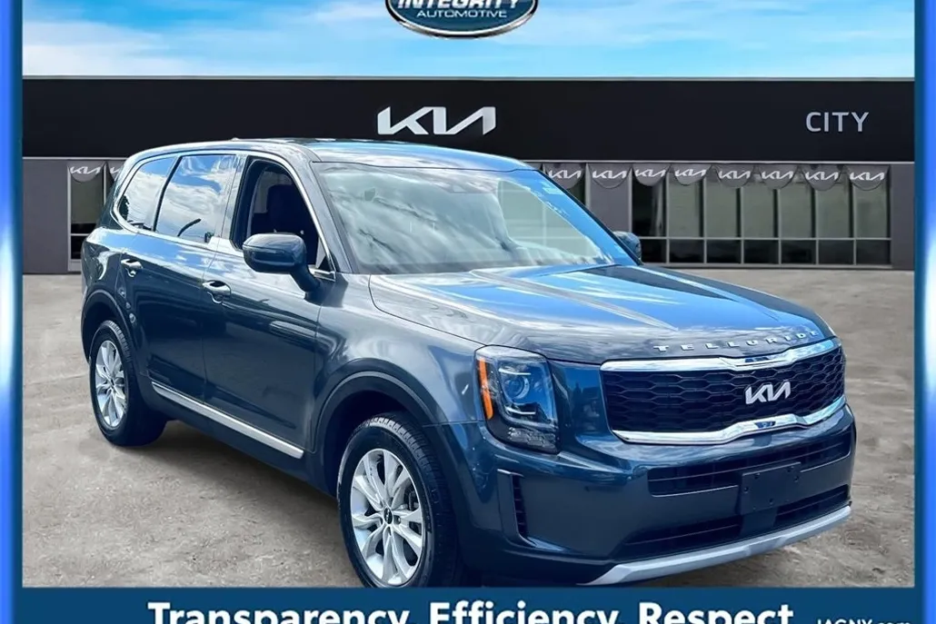 2022 Kia Telluride LX photo 1