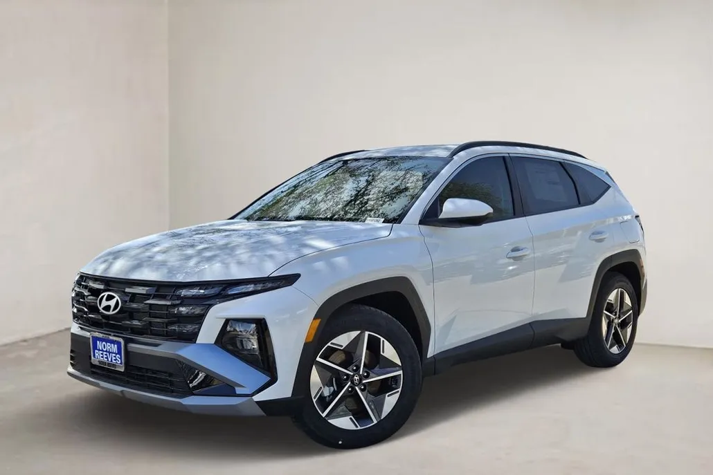 2025 Hyundai Tucson SEL photo 1