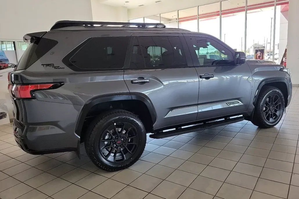 2026 Toyota Sequoia Platinum photo 1
