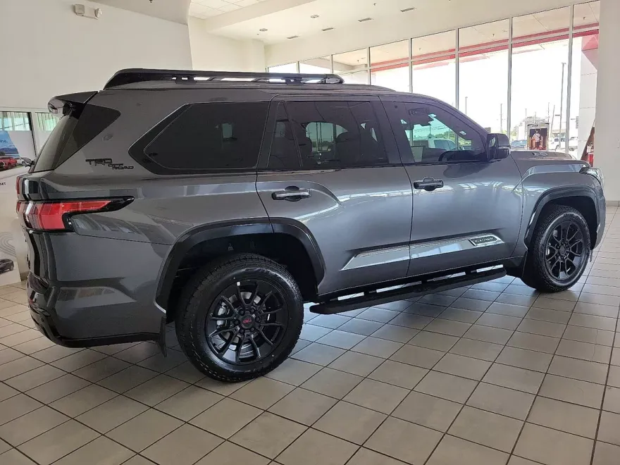 2026 Toyota Sequoia Platinum photo 1
