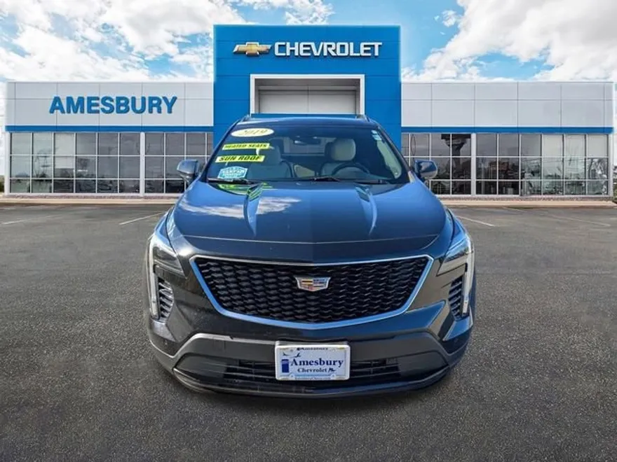 2019 Cadillac XT4 Sport photo 1