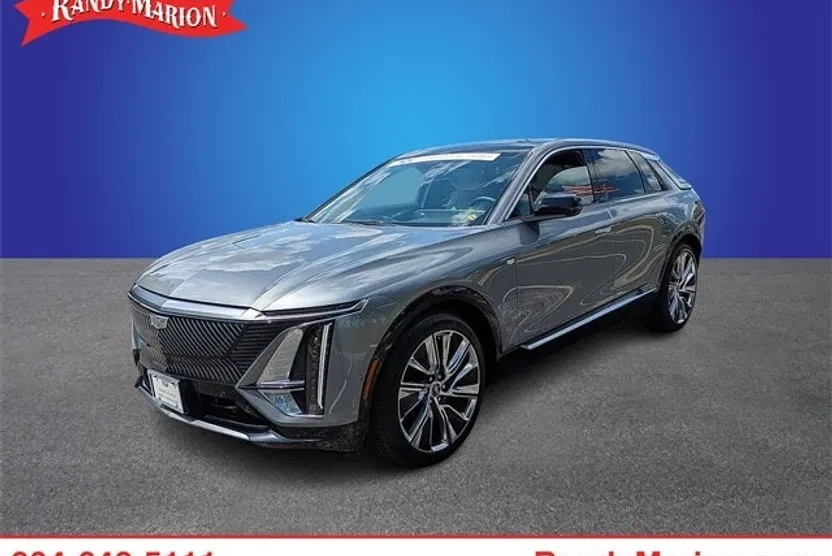 2023 Cadillac Lyriq Luxury photo 1