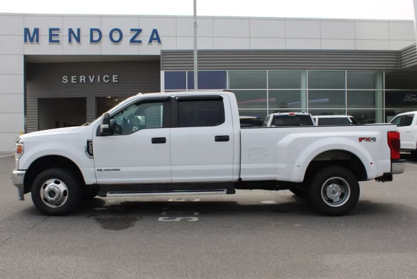 2022 Ford F-350 photo 1