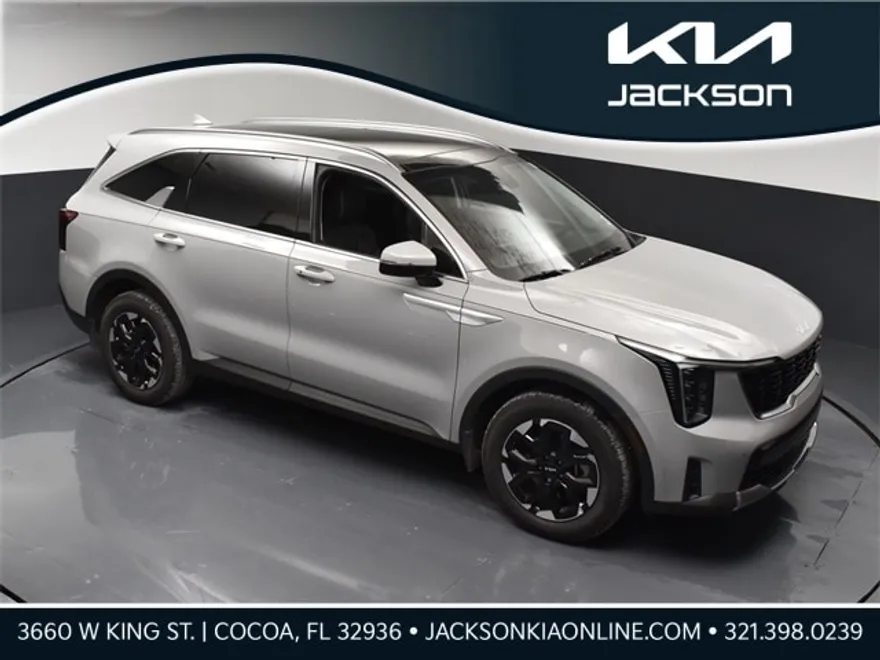 2025 Kia Sorento S photo 1