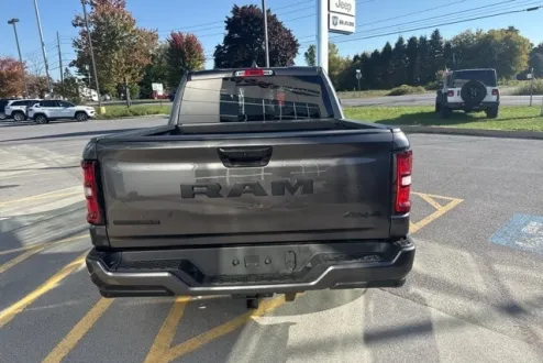 2025 Ram 1500 Big Horn photo 2