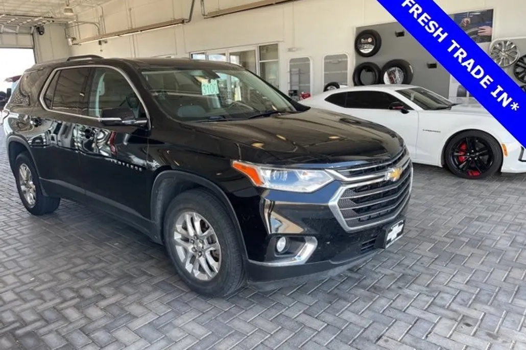 2018 Chevrolet Traverse Cloth 1LT photo 1