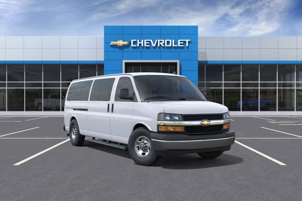 2025 Chevrolet Express Passenger 3500 photo 1