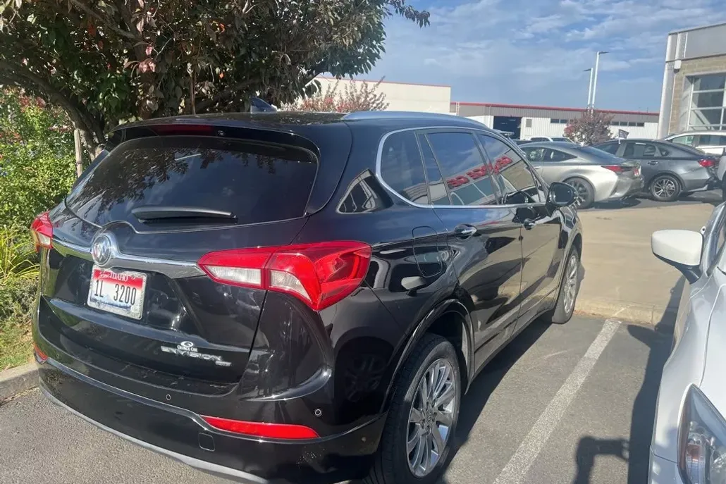 2019 Buick Envision Essence photo 1