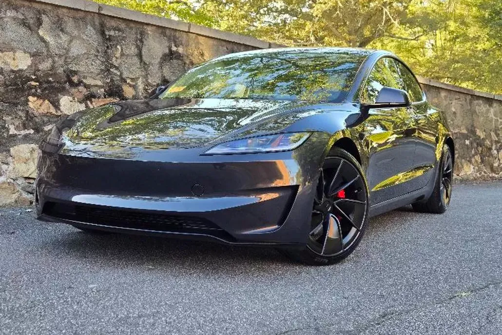 2024 Tesla Model 3 Performance photo 1