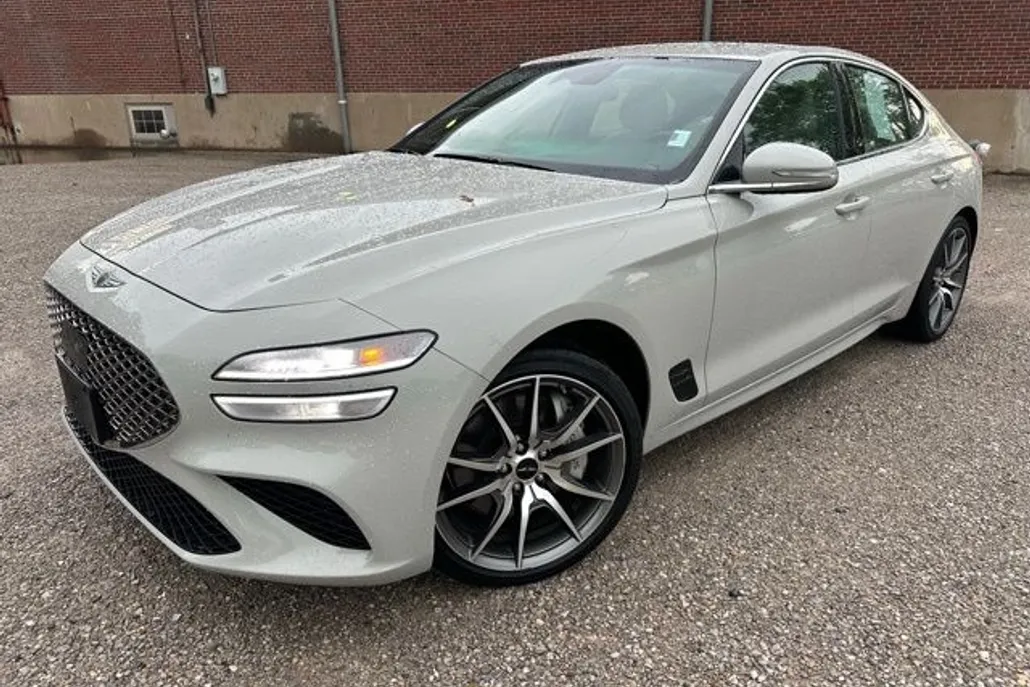 2024 Genesis G70 2.5T photo 1