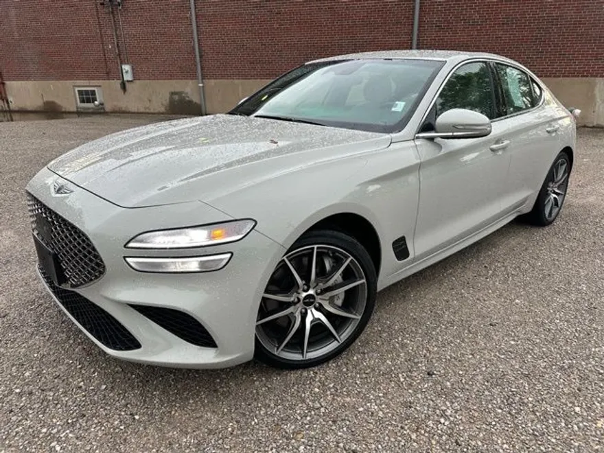 2024 Genesis G70 2.5T photo 1