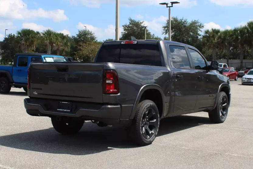 2025 Ram 1500 Big Horn photo 1