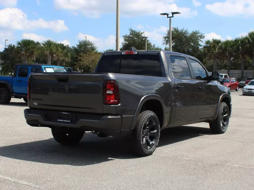 2025 Ram 1500 Big Horn photo 1