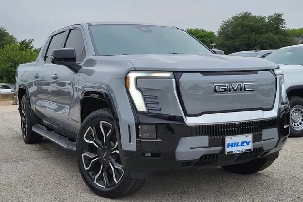 2024 Gmc Sierra EV Denali Edition 1 photo 1