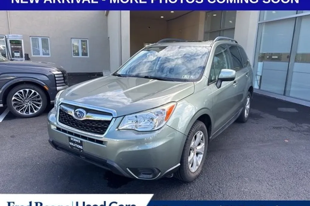 2015 Subaru Forester 2.5i Premium photo 1