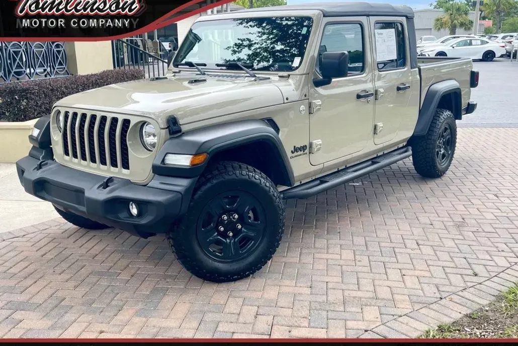 2020 Jeep Gladiator Sport photo 1