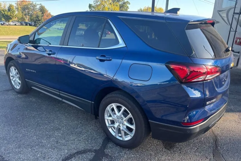 2022 Chevrolet Equinox photo 1