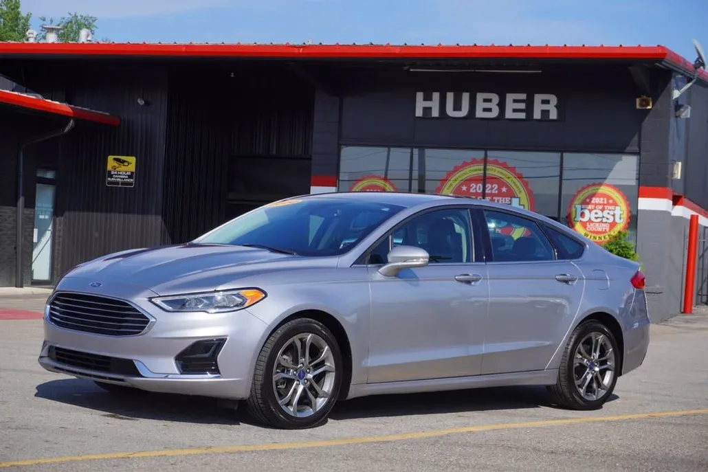 2020 Ford Fusion SEL photo 1