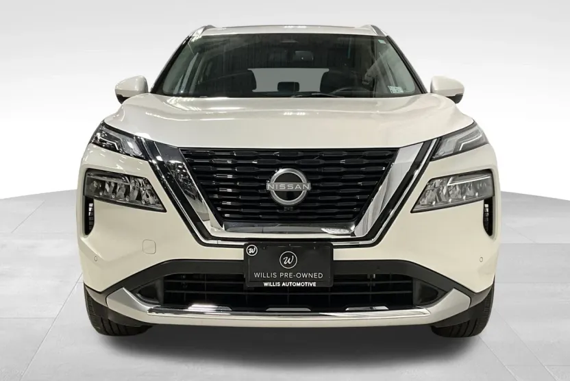 2023 Nissan Rogue Platinum photo 1