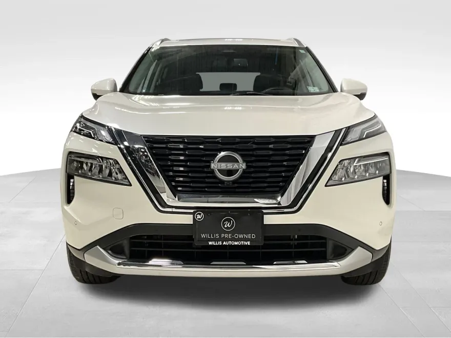 2023 Nissan Rogue Platinum photo 1