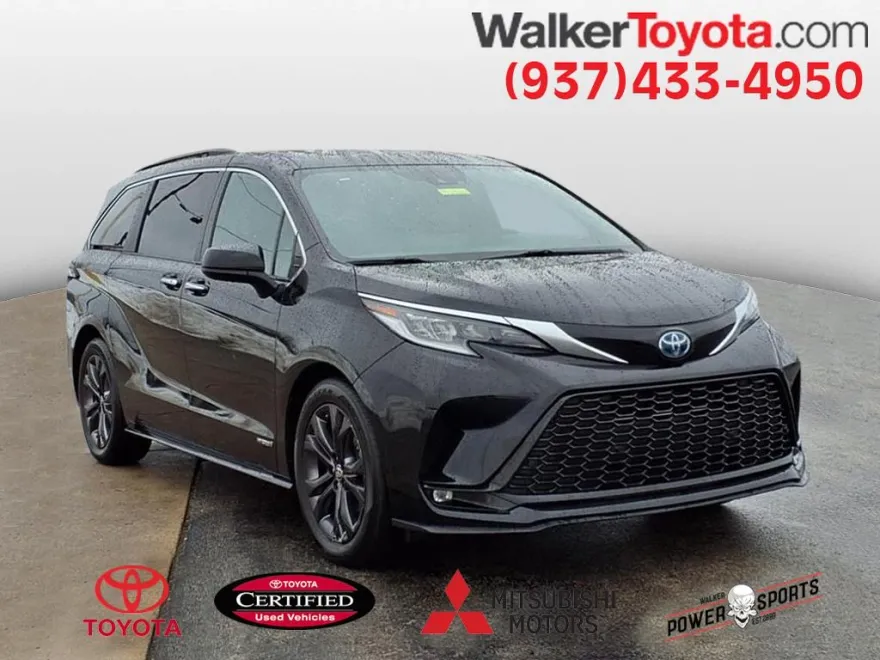 2021 Toyota Sienna XSE photo 1