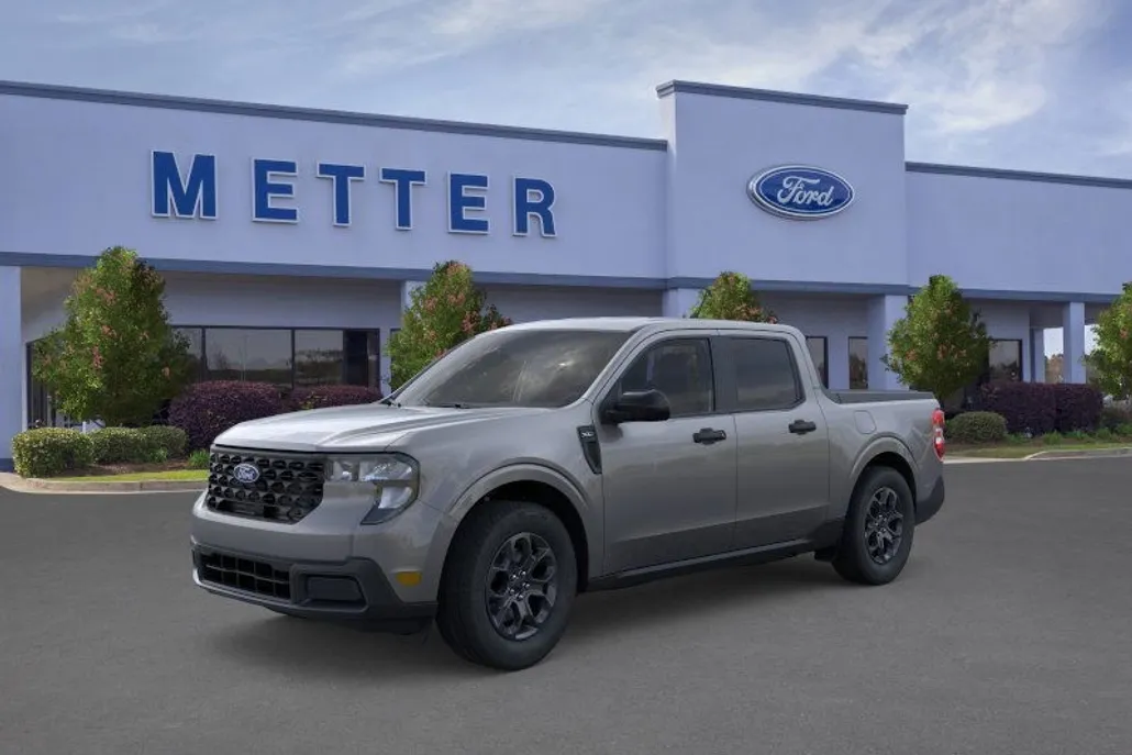 2025 Ford Maverick XLT photo 1