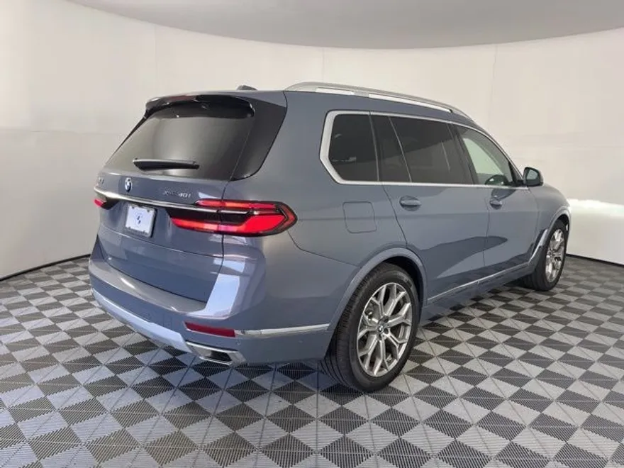2025 Bmw X7 xDrive40i photo 2