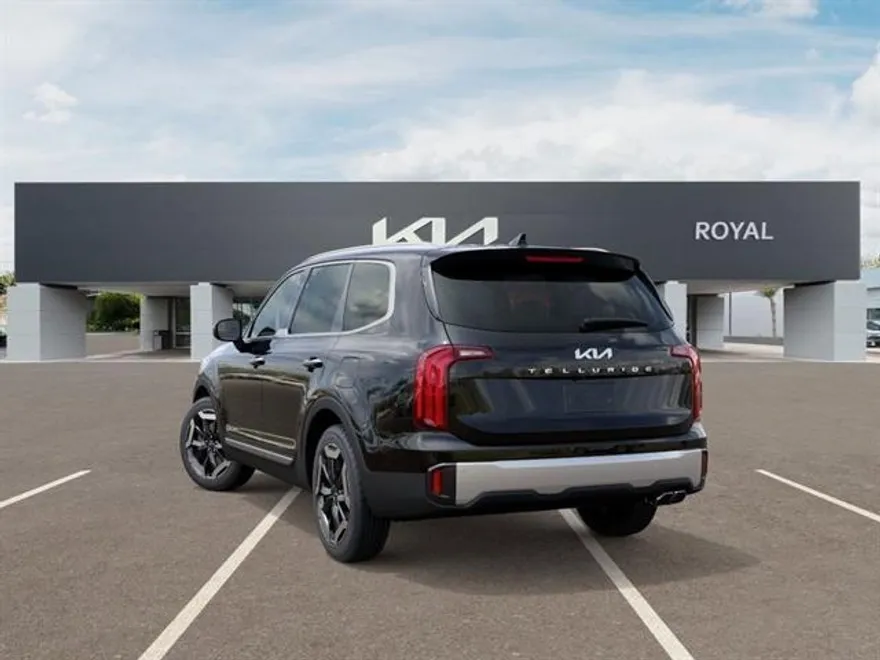 2025 Kia Telluride S photo 1