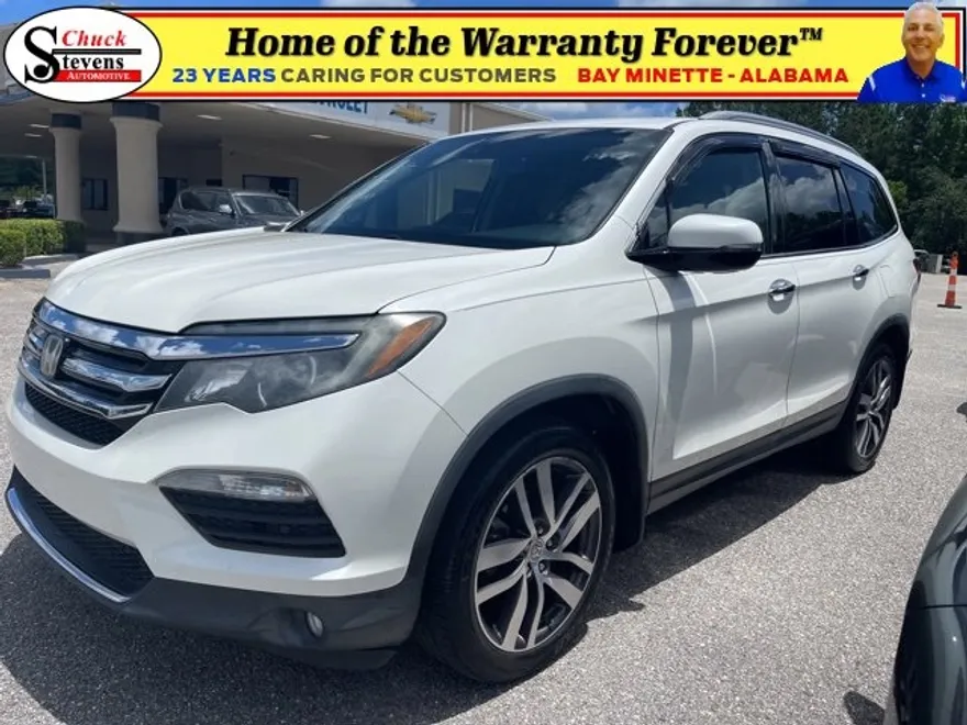 2017 Honda Pilot Touring photo 1